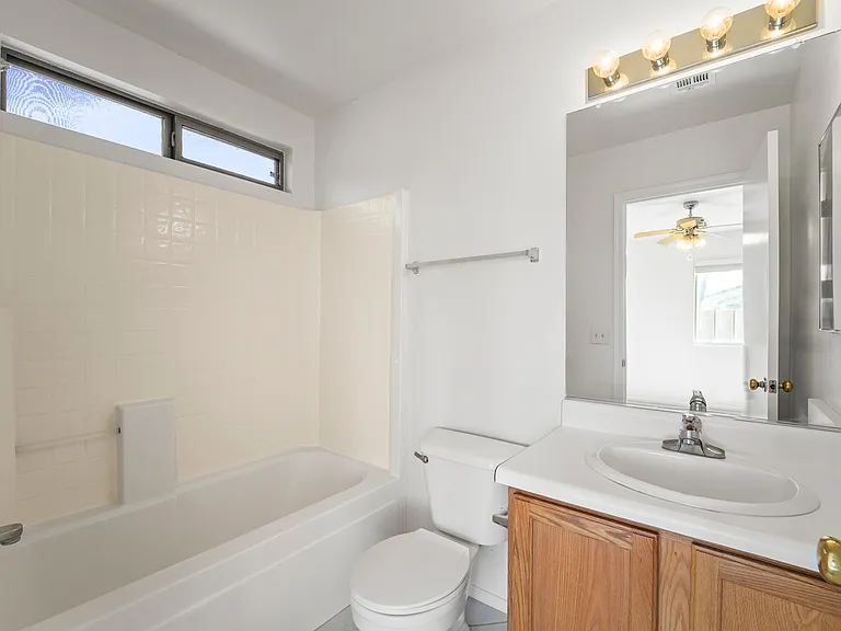 14929 W Port Au Prince Ln — Photo 18
