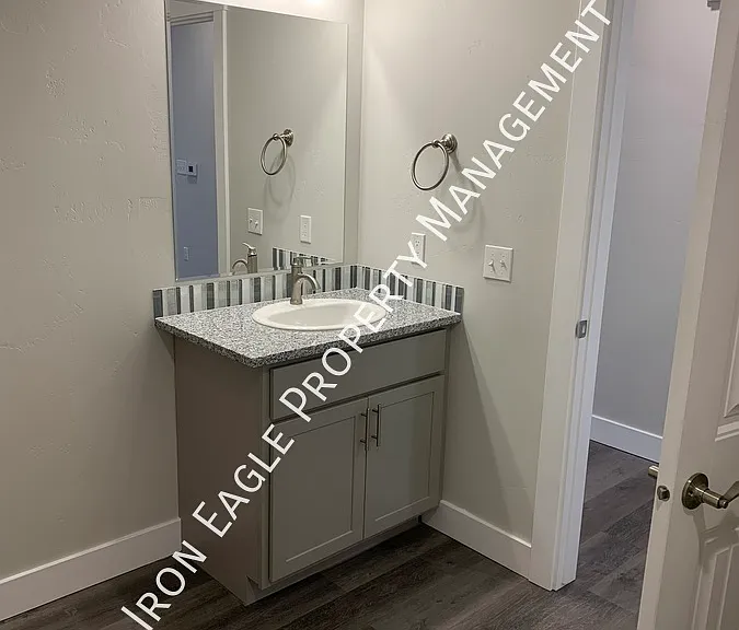 509 Borah Ave W #4 — Photo 15