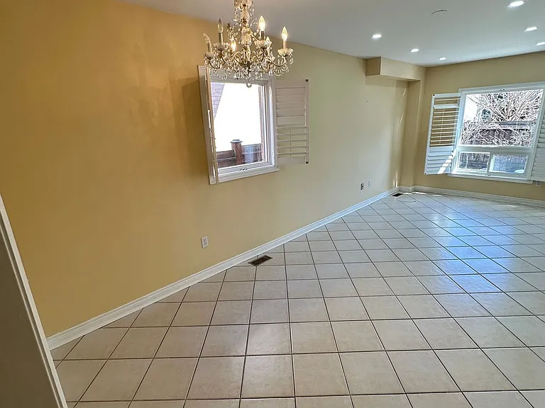 141 Foxchase Ave — Photo 8