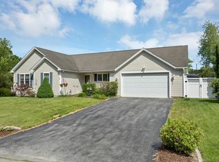 14 Preston St, Goffstown, NH 03045