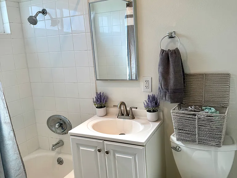 16915 Crenshaw Blvd #16 — Photo 5