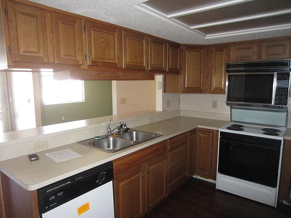 5th image of 4459 Drycott St