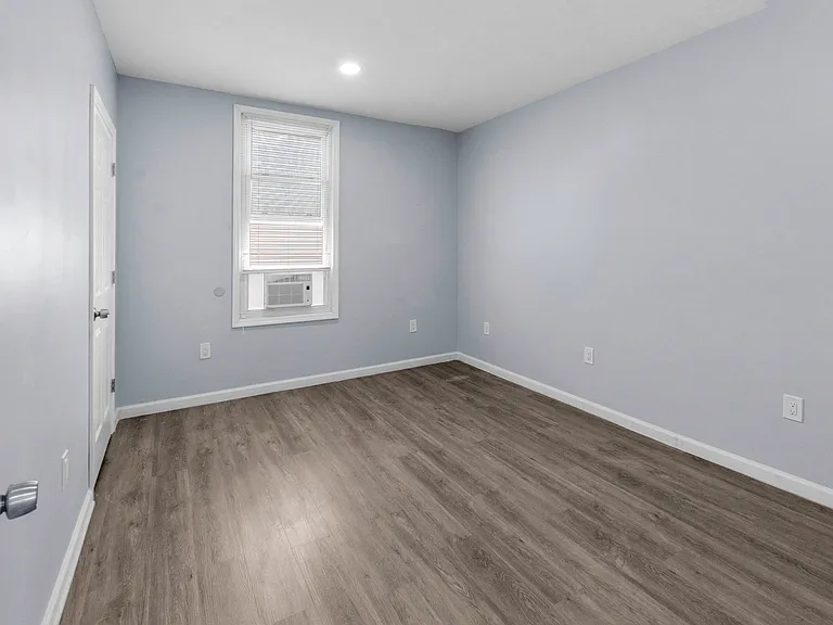 100 Haledon Ave #2-F — Photo 6