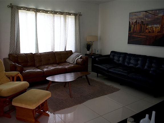 4th image of 11150 Peachtree Drive