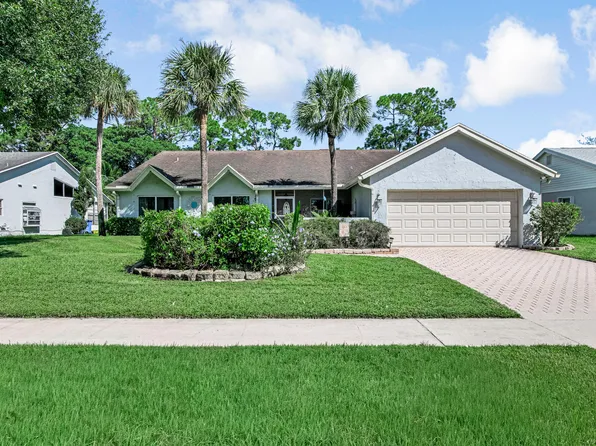102 SEVILLA Avenue, Royal Palm Beach, FL 33411