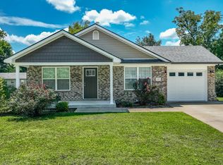 103 Davis St, Berea, KY 40403