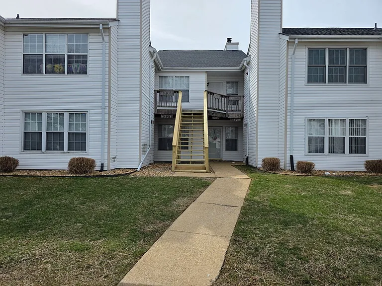 4226 Beasley Ct — Photo 2