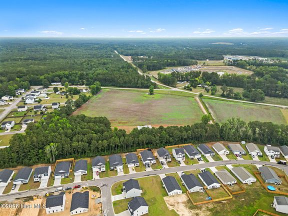 5th image of 195 Green Swamp Road NW