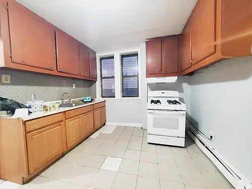 11 Grant Ave #1L Photo 1