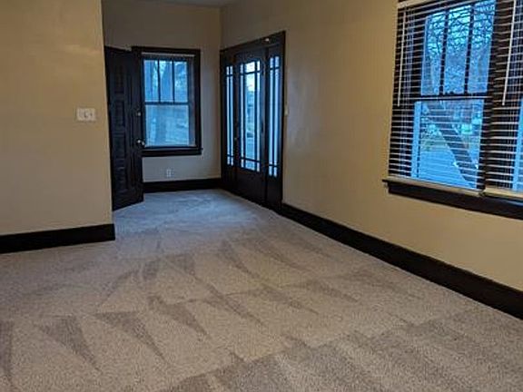 4th image of 3907 Northwestern Pkwy #2