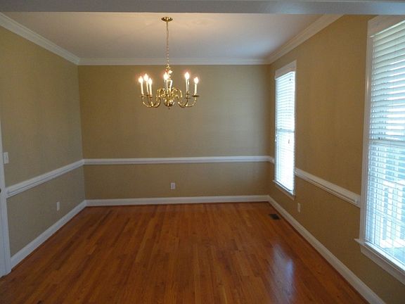 4th image of 5501 Lares Ln