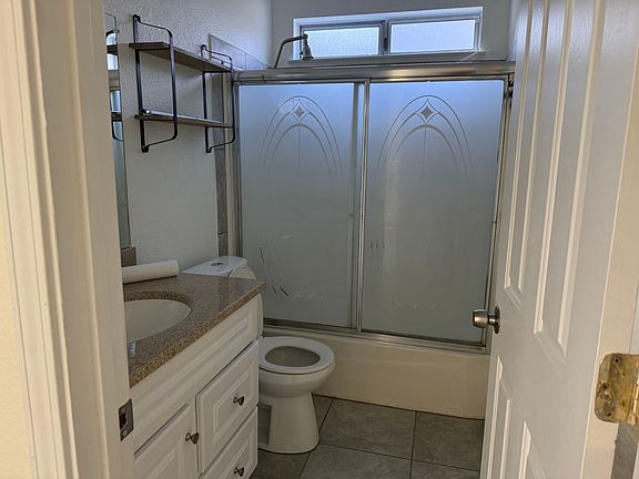 3rd image of 879 Baywood Way