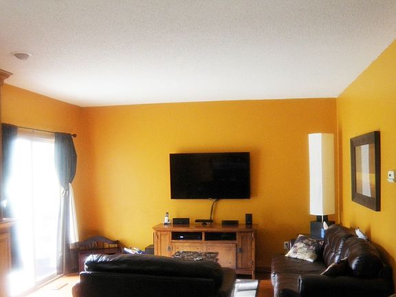 5th image of 141 Canabury Ct