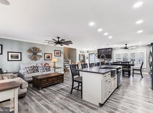 145 N Lake Dr, Stevensville, MD 21666