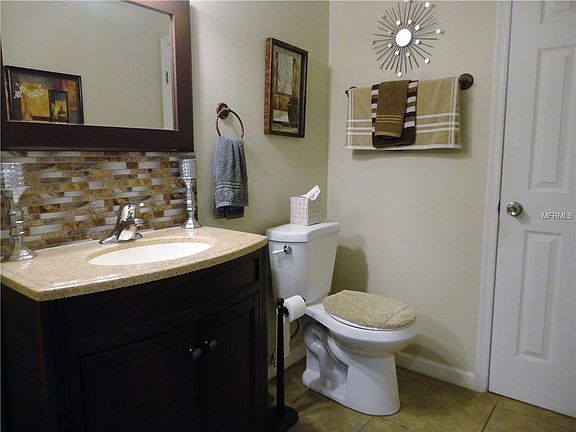 5th image of 203 Balboa Dr