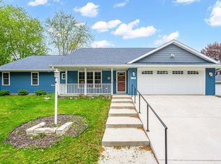 1306 Nelson St, Green Bay, WI 54304