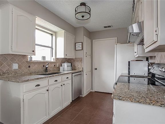 5th image of 6203 Suffolk Dr