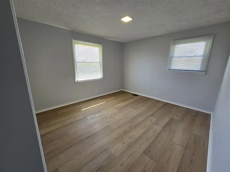 209 Friendship Dr — Photo 10