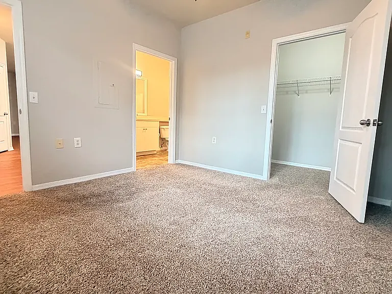 1429 Villa Capri Cir #201 — Photo 17