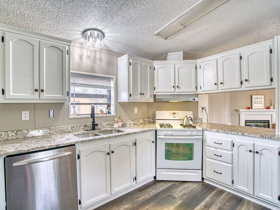 1st image of 5775 Sunnybrook Ct #28