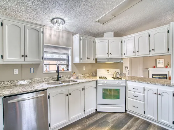 5775 Sunnybrook Ct #28, Loveland, CO 80538