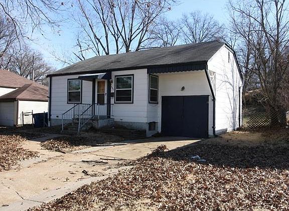 3rd image of 5542 Sunbury Ave