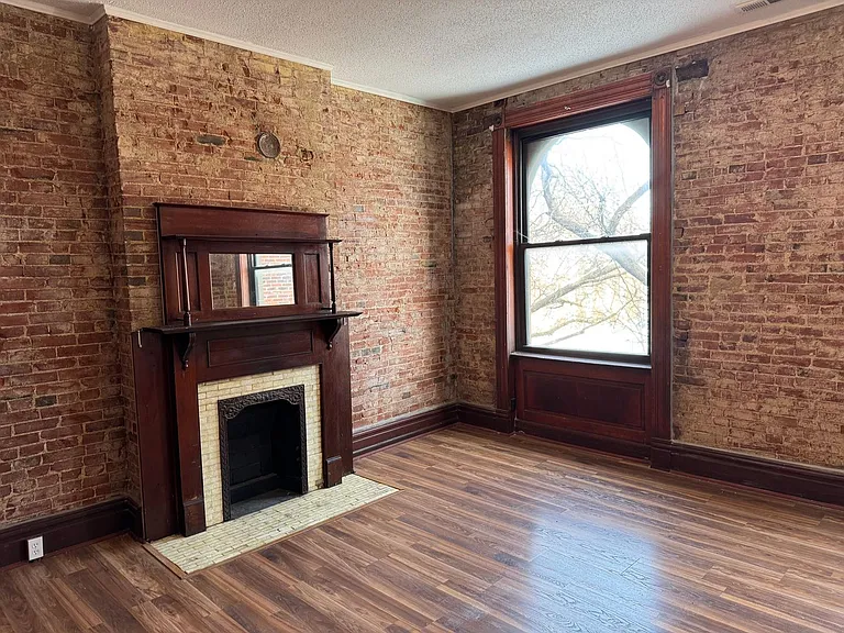 2902-2906 Cherokee — Photo 17