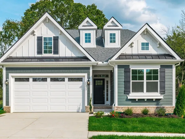 221 Crown Gardens Ct, Hermitage, TN 37076
