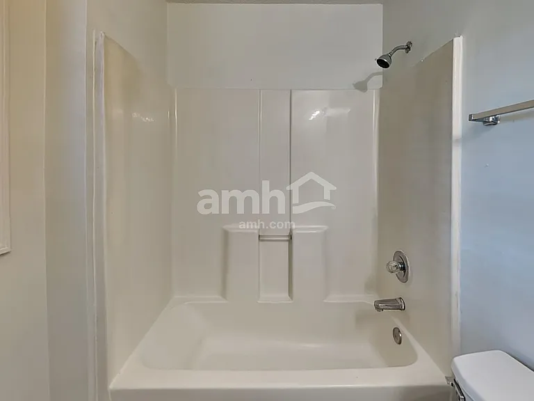 803 Delray Ln — Photo 10