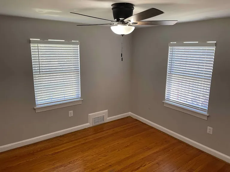 4822 Wilson Blvd — Photo 20