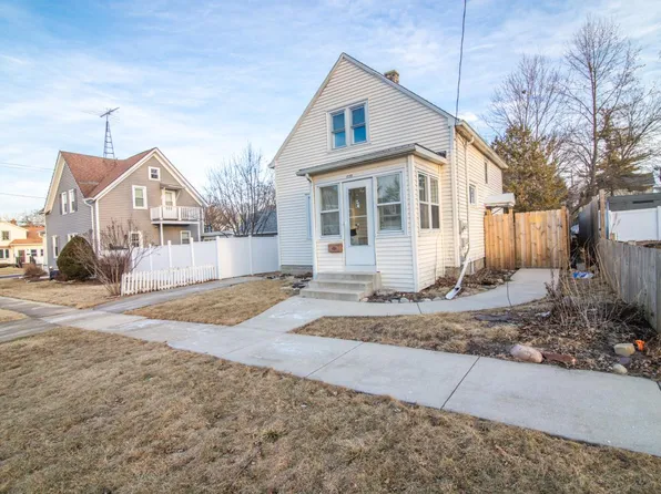 608 Emmet STREET, Watertown, WI 53094