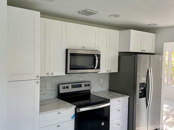 3rd image of 12160 NW 35th Place