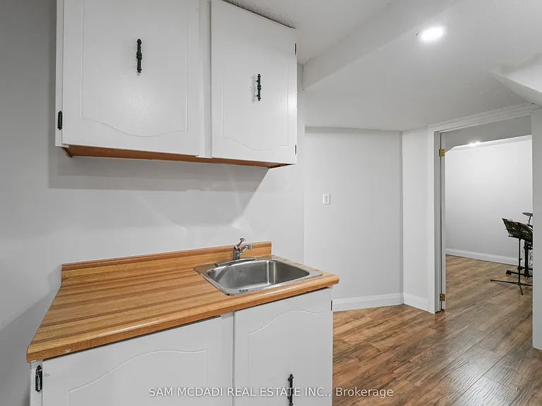 6251 Saltmarsh Ct — Photo 36