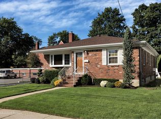 59 Kilburn Rd S, West Hempstead, NY 11552