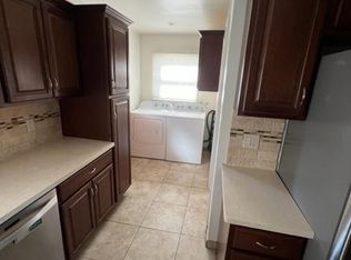 209 E Sycamore Ave, El Segundo, CA 90245