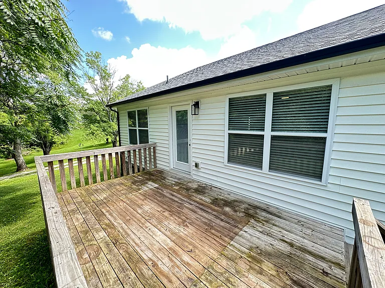 1729 White Rd — Photo 18