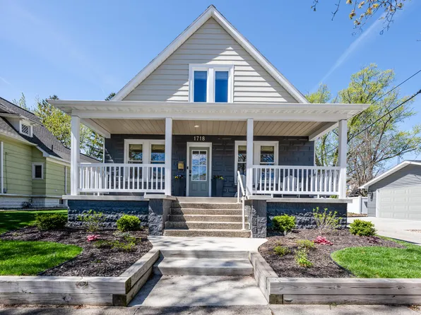 1718 S State St, Saint Joseph, MI 49085