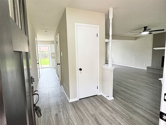 4th image of 3913 Wrenwood Dr