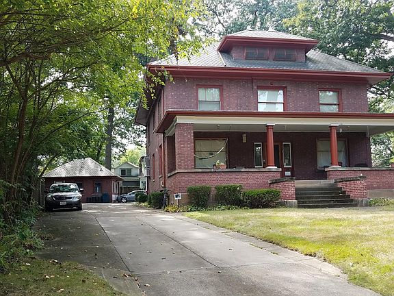 5th image of 146 Oakdale Ave APT 2