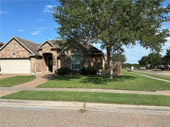 7534 Cannes Dr, Corpus Christi, TX 78414