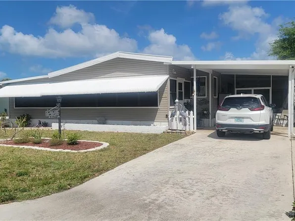 4712 Tahiti DR, BONITA SPRINGS, FL 34134