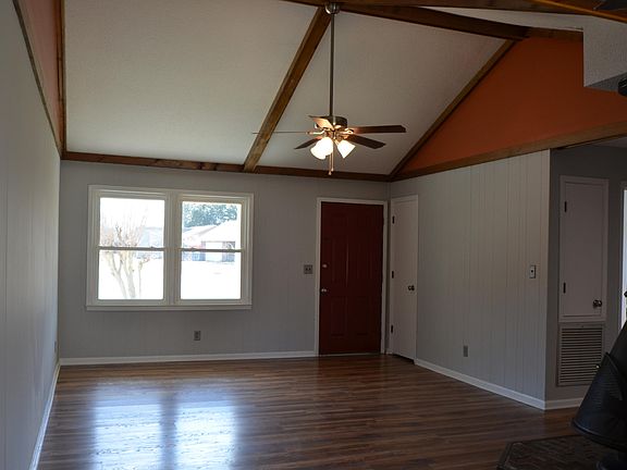 2nd image of 326 Village Green Cir