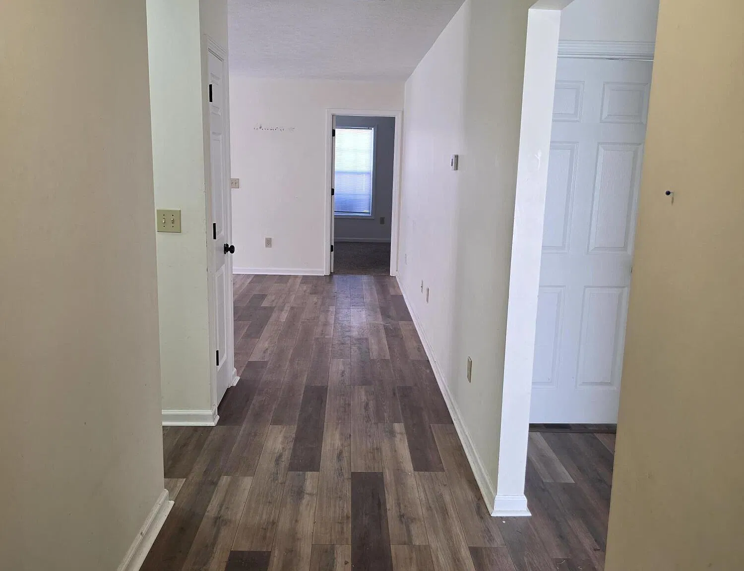 3 bed, 2.0 bath, 1156 sqft, $1,850 — Photo 2