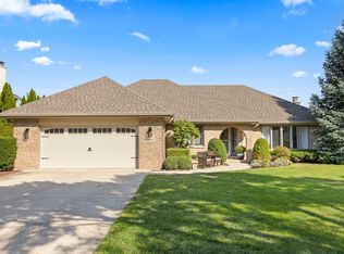 8937 Tara Hill Rd, Darien, IL 60561