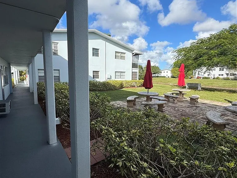 295 Newport Ct #295-T — Photo 20