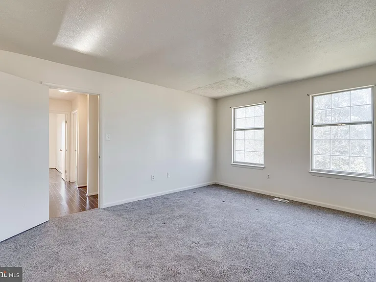 1015 Copperfield Ct — Photo 24