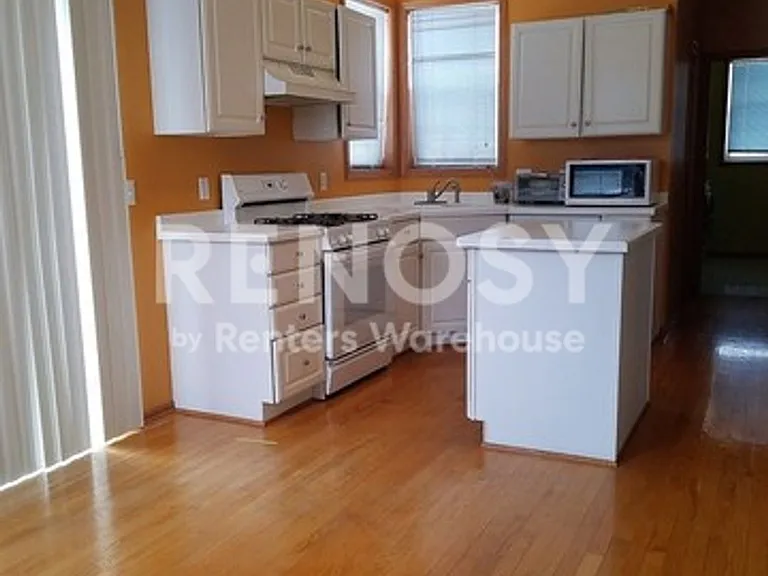 18129 W 82nd St — Photo 17