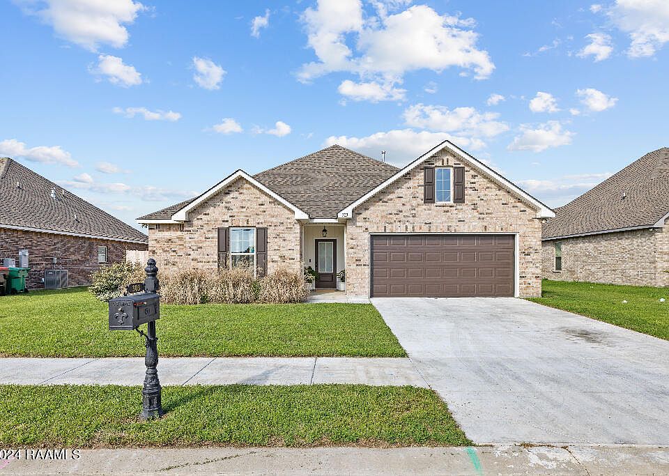 1st image of 303 Tall Meadows Ln