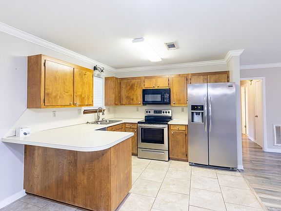 4th image of 204 Bunker Hill Rd