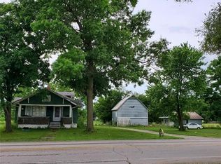 214 Hayes St, Pomona, KS 66076
